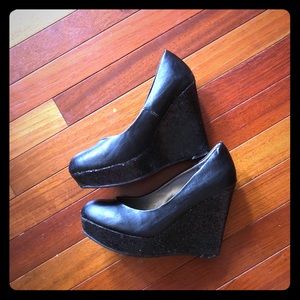 Madden girl black wedges